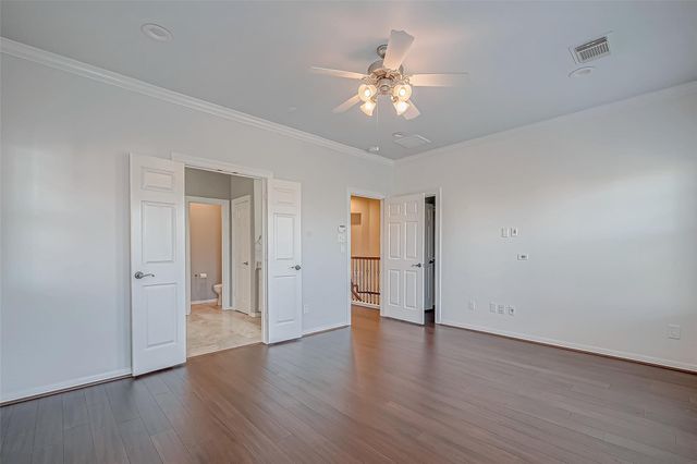 38 Islewood Boulevard, The Woodlands, TX 77380