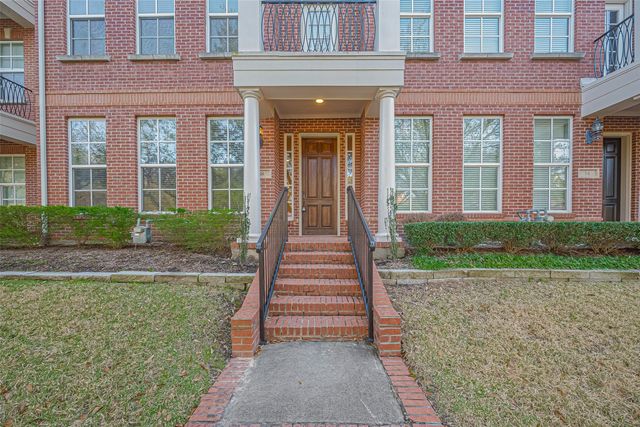 38 Islewood Boulevard, The Woodlands, TX 77380