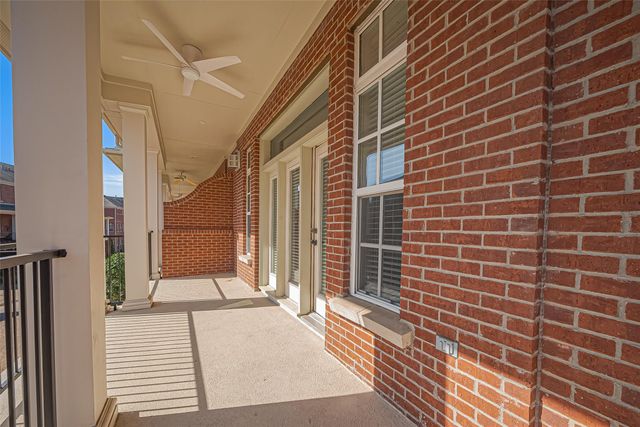 38 Islewood Boulevard, The Woodlands, TX 77380