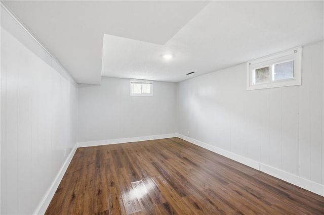 200 E 10th Street, Kearney, MO 64060