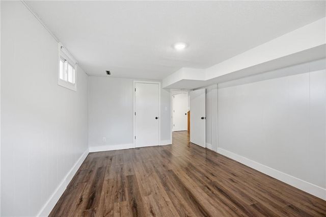 200 E 10th Street, Kearney, MO 64060