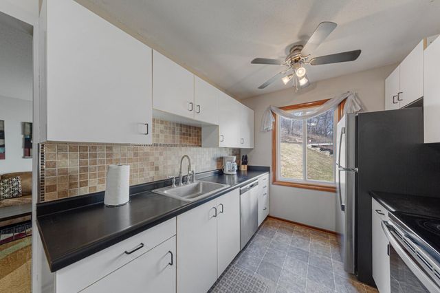 362 Elton Hills Drive NW 23, Rochester, MN 55901