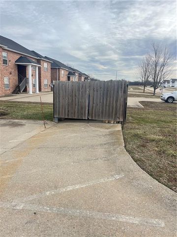 Park Avenue, Warrensburg, MO 64093