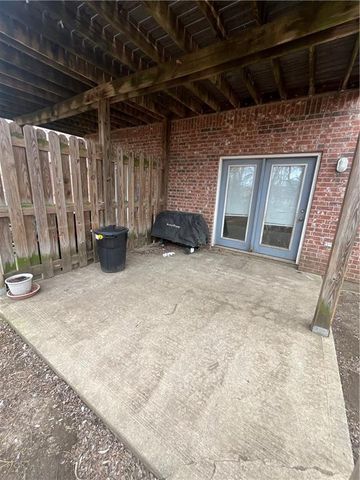 Park Avenue, Warrensburg, MO 64093