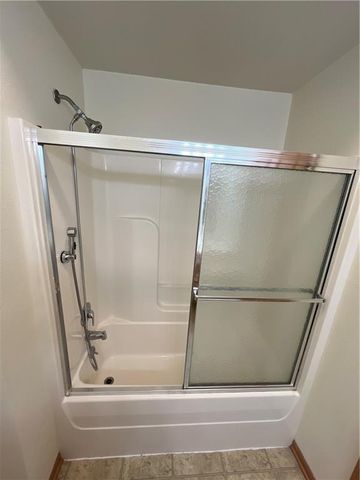 Park Avenue, Warrensburg, MO 64093