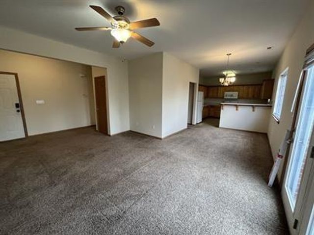 Park Avenue, Warrensburg, MO 64093