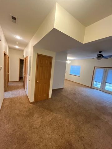 Park Avenue, Warrensburg, MO 64093