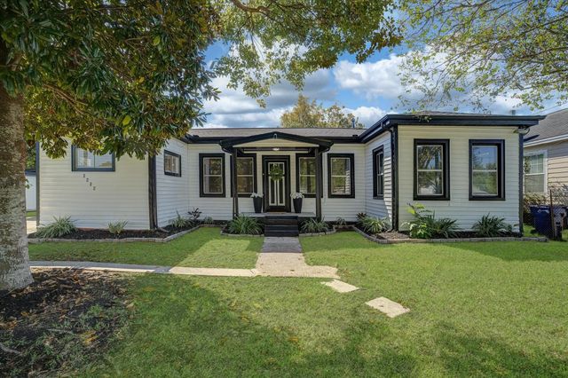 6405 Woodrow Street, Texas City, TX 77591