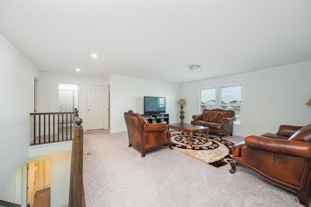 3821 Aviary Loop, Hilliard, OH 43026