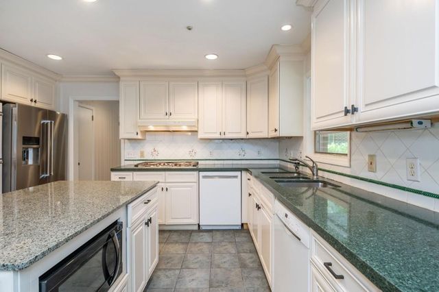 1664 Mason Mill NE Road, Atlanta, GA 30329