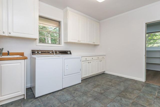 1664 Mason Mill NE Road, Atlanta, GA 30329