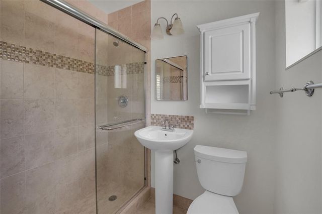 2725 SE 5th Court, Pompano Beach, FL 33062