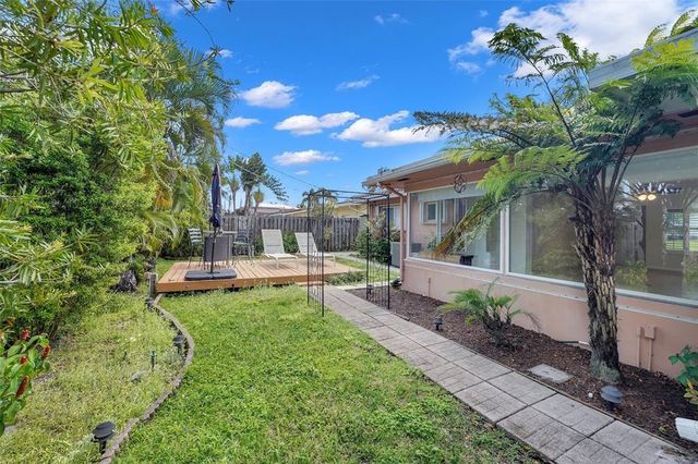 2725 SE 5th Court, Pompano Beach, FL 33062