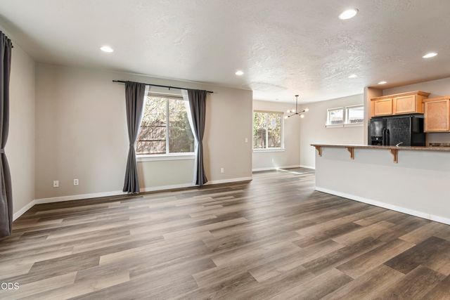 21332 Oconnor Way, Bend, OR 97701