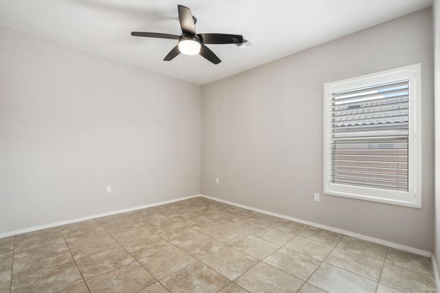 1860 Camino Cancun, Los Lunas, NM 87031