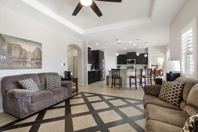1860 Camino Cancun, Los Lunas, NM 87031