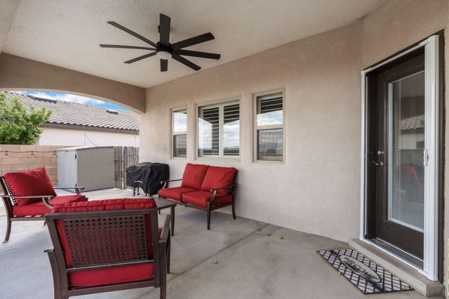 1860 Camino Cancun, Los Lunas, NM 87031
