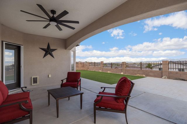 1860 Camino Cancun, Los Lunas, NM 87031