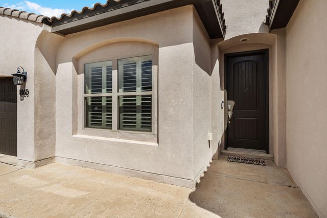 1860 Camino Cancun, Los Lunas, NM 87031