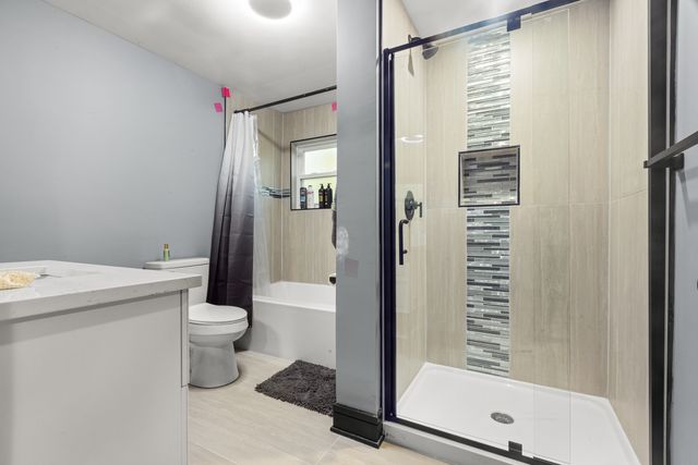 10812 S VINCENNES Avenue, Chicago, IL 60643