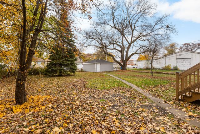 10812 S VINCENNES Avenue, Chicago, IL 60643