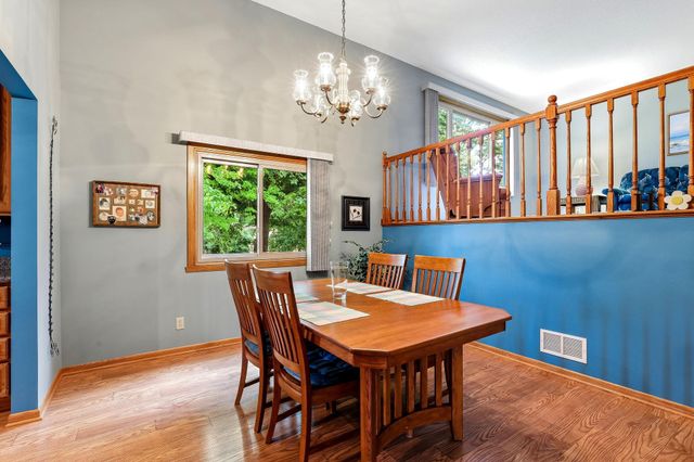 4261 Dunrovin Lane, Eagan, MN 55123