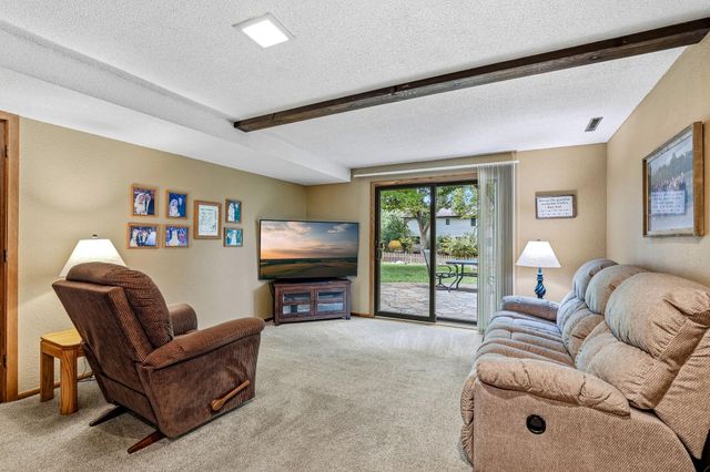 4261 Dunrovin Lane, Eagan, MN 55123