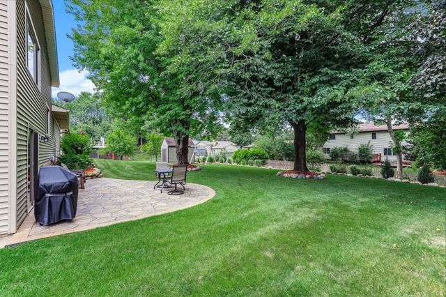 4261 Dunrovin Lane, Eagan, MN 55123
