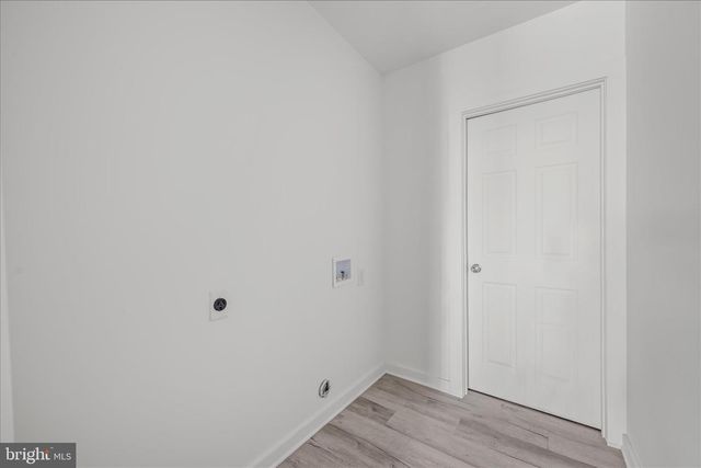 21 HILLTOP STREET, Berkeley Springs, WV 25411
