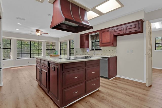 1208 Hilltop Run, Hideaway, TX 75771