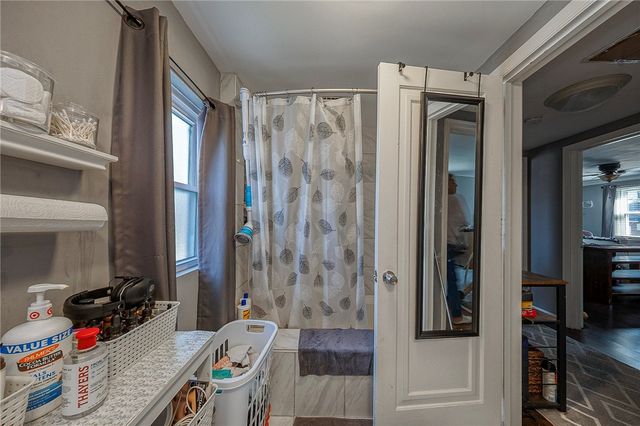 707 Sylvan Ave, Avalon, PA 15202