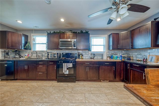 707 Sylvan Ave, Avalon, PA 15202