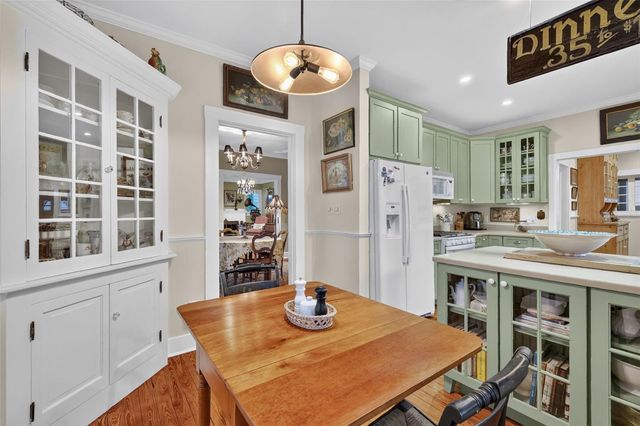 1046 N MCDONALD STREET, Mount Dora, FL 32757