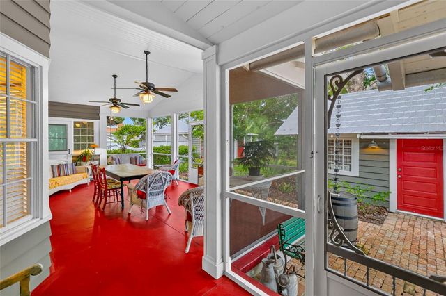 1046 N MCDONALD STREET, Mount Dora, FL 32757