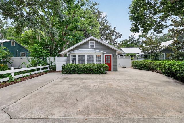 1046 N MCDONALD STREET, Mount Dora, FL 32757