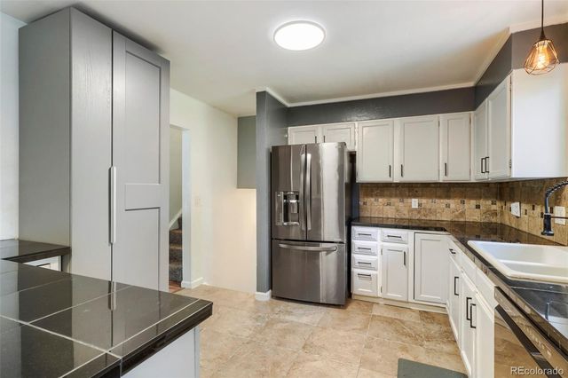 4646 S Mobile Way, Aurora, CO 80015