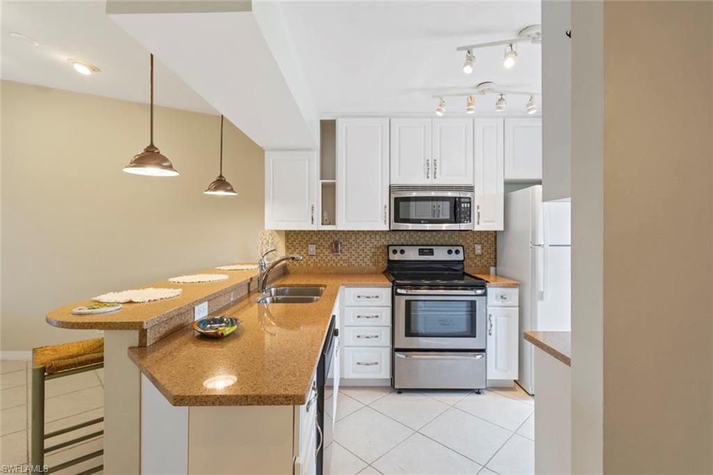 1305 Mainsail DR 1013, NAPLES, FL 34114 — photo 3