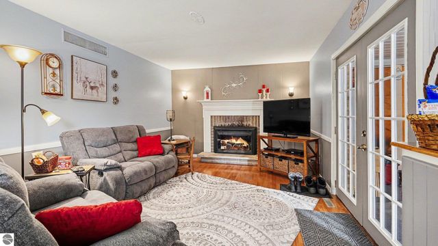 822 Highland, Mt Pleasant, MI 48858