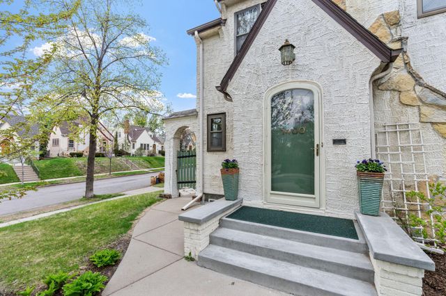 1400 E 54th Street, Minneapolis, MN 55417
