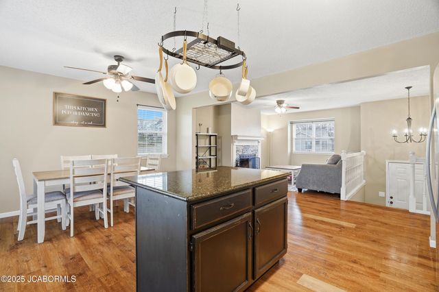 734 JAY OR DRIVE, Jefferson City, MO 65109