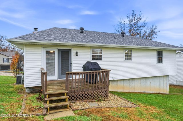 734 JAY OR DRIVE, Jefferson City, MO 65109