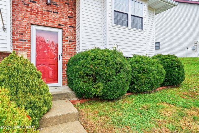 734 JAY OR DRIVE, Jefferson City, MO 65109
