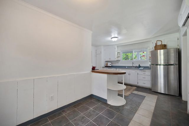 1811 Little Creek Rd, Auburn, CA 95602