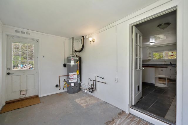 1811 Little Creek Rd, Auburn, CA 95602