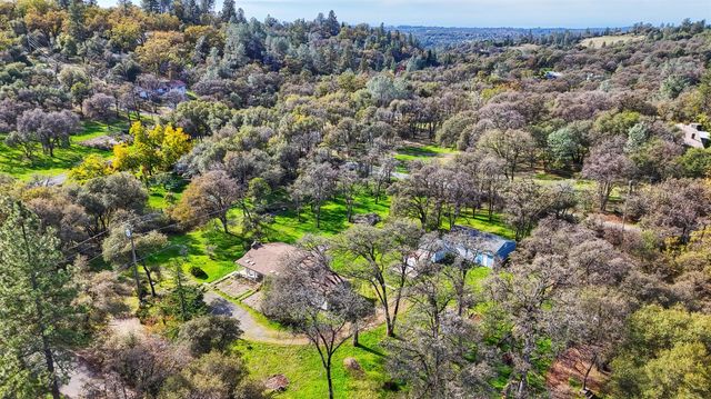 1811 Little Creek Rd, Auburn, CA 95602