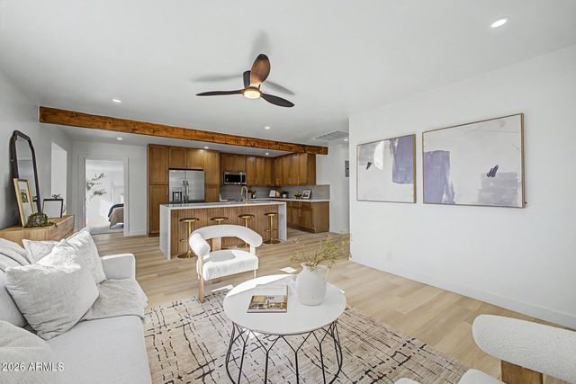 2238 W CATALINA Drive, Phoenix, AZ 85015