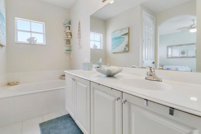 552 Tomahawk Court, Palm Beach Gardens, FL 33410