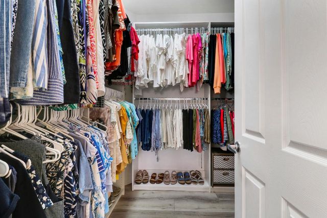 552 Tomahawk Court, Palm Beach Gardens, FL 33410