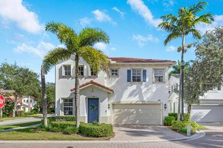 552 Tomahawk Court, Palm Beach Gardens, FL 33410