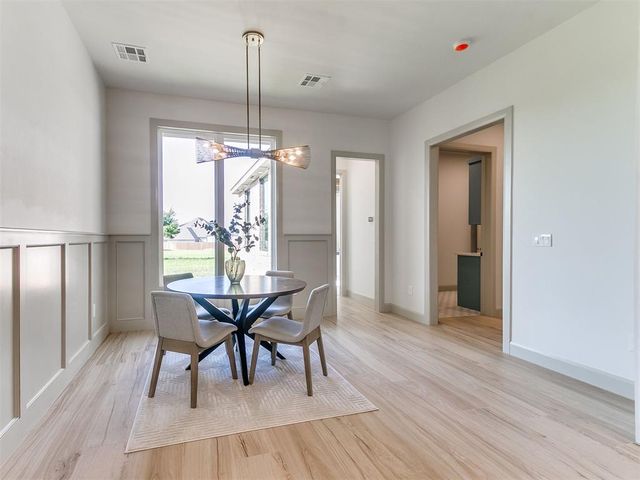 4604 SE 37th Street, Moore, OK 73160